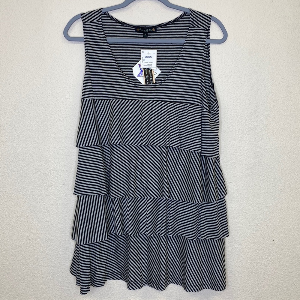 Suzie in the City Sleeveless Top NWT Size 1X